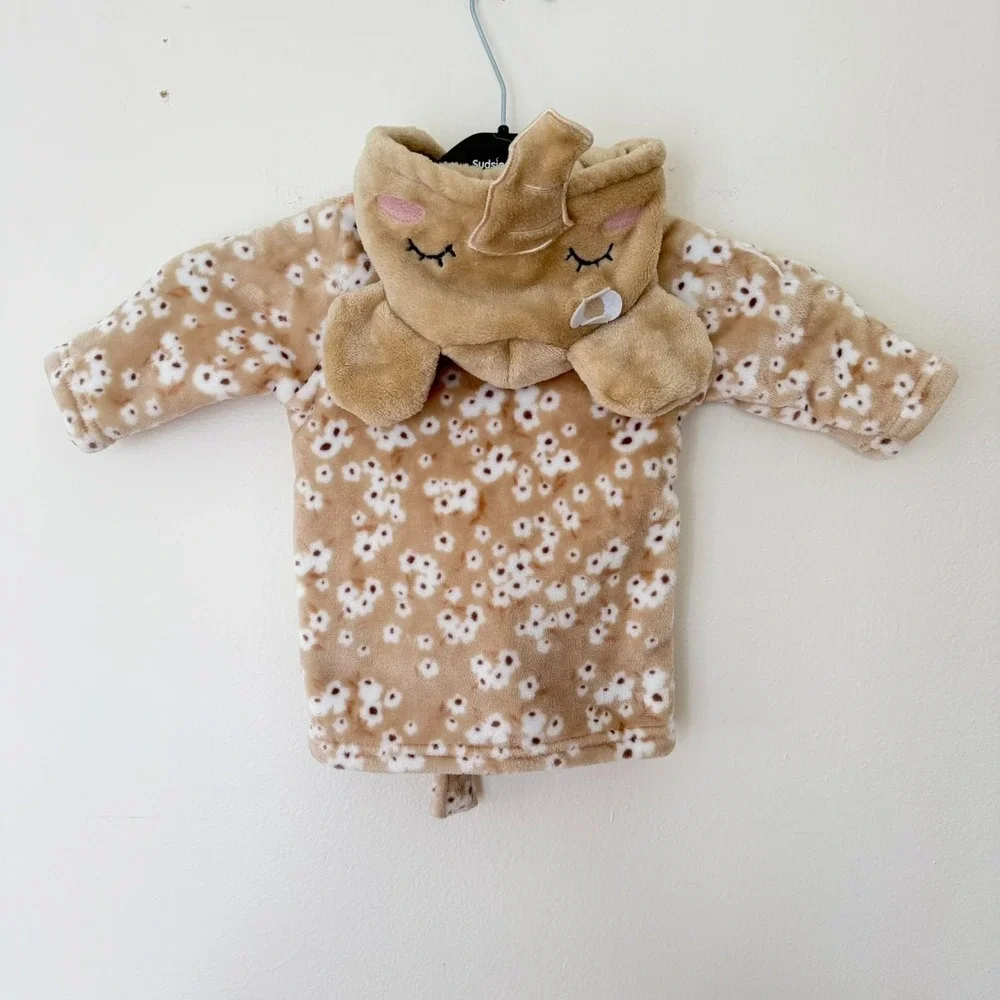 NWOT Elephant Ultra Soft Baby Bath Robe Size 0-6 Months‎ Tan